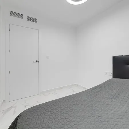 Modern Bergantin Apartment *